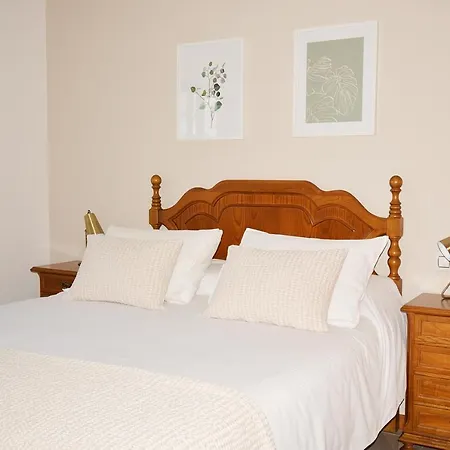Galihost - Casa Con Enorme Jardin En Holiday home *