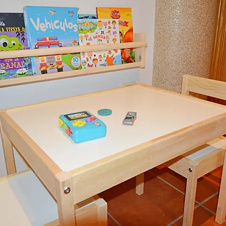 Galihost - Casa Con Enorme Jardin En Cambados