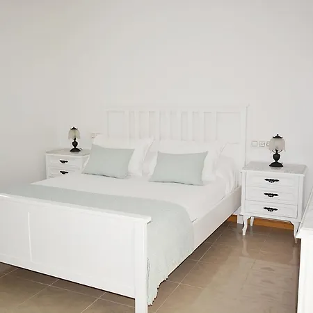 Сasa de vacaciones Casa Con Enorme Jardín En Cambados