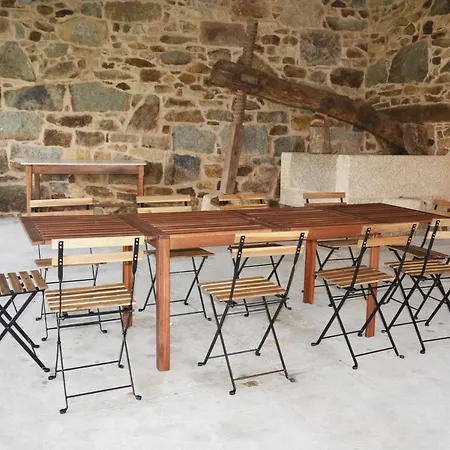 Galihost - Casa Con Enorme Jardin En Holiday home