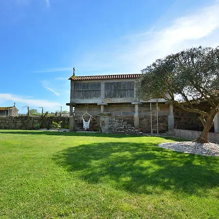 Сasa de vacaciones Casa Con Enorme Jardín En *